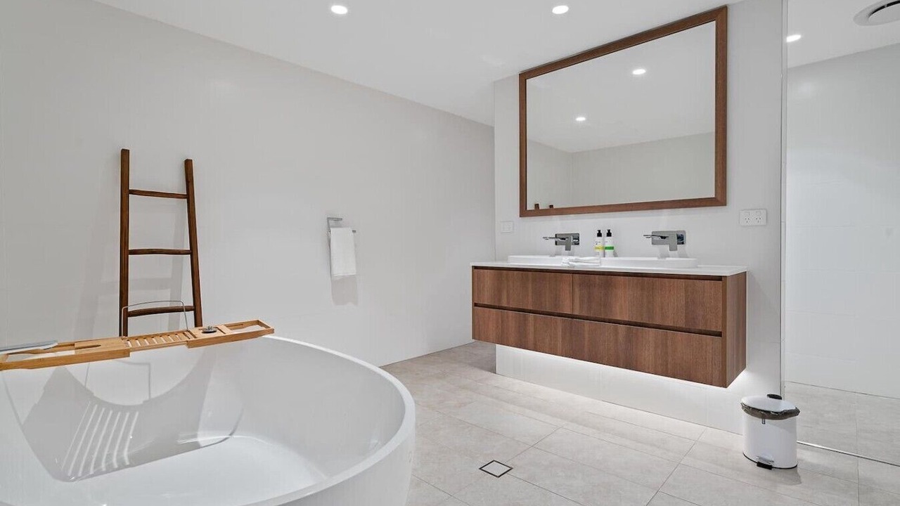 Photo of Bathroom in Magenta Shores