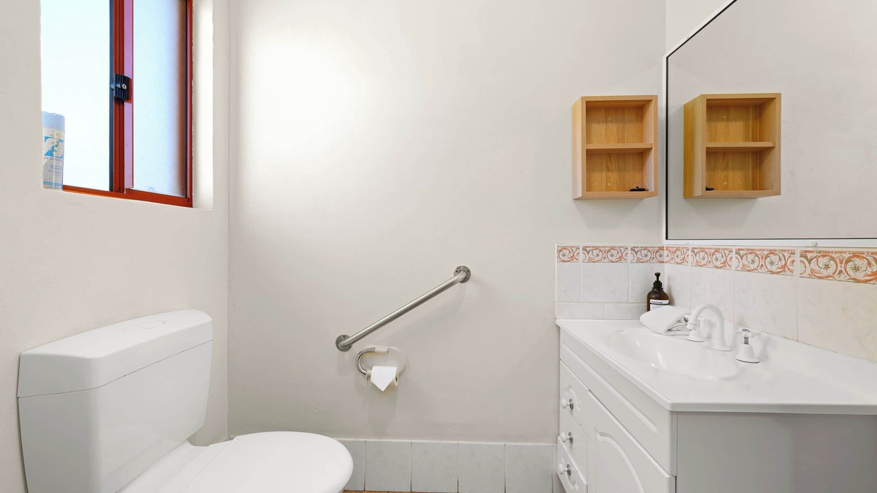 Photo of Bathroom in Calare