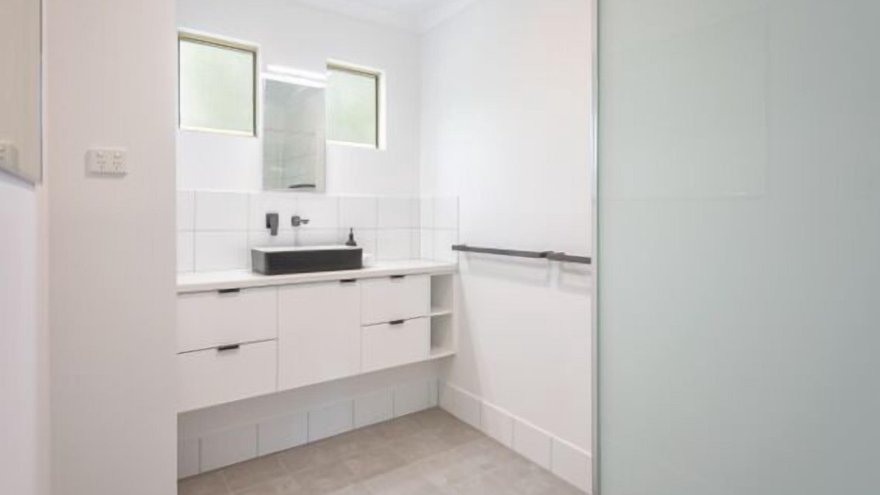 Photo of Bathroom in Middleton Beach