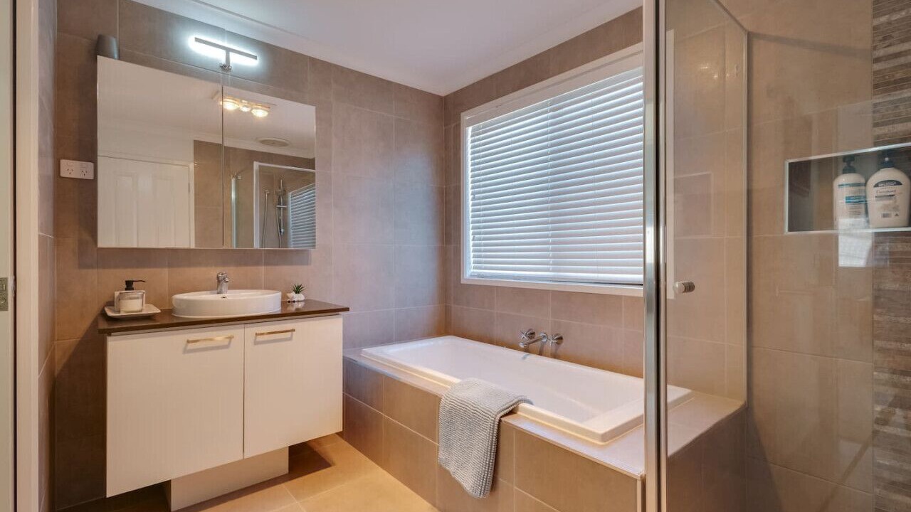 Photo of Bathroom in Tarneit