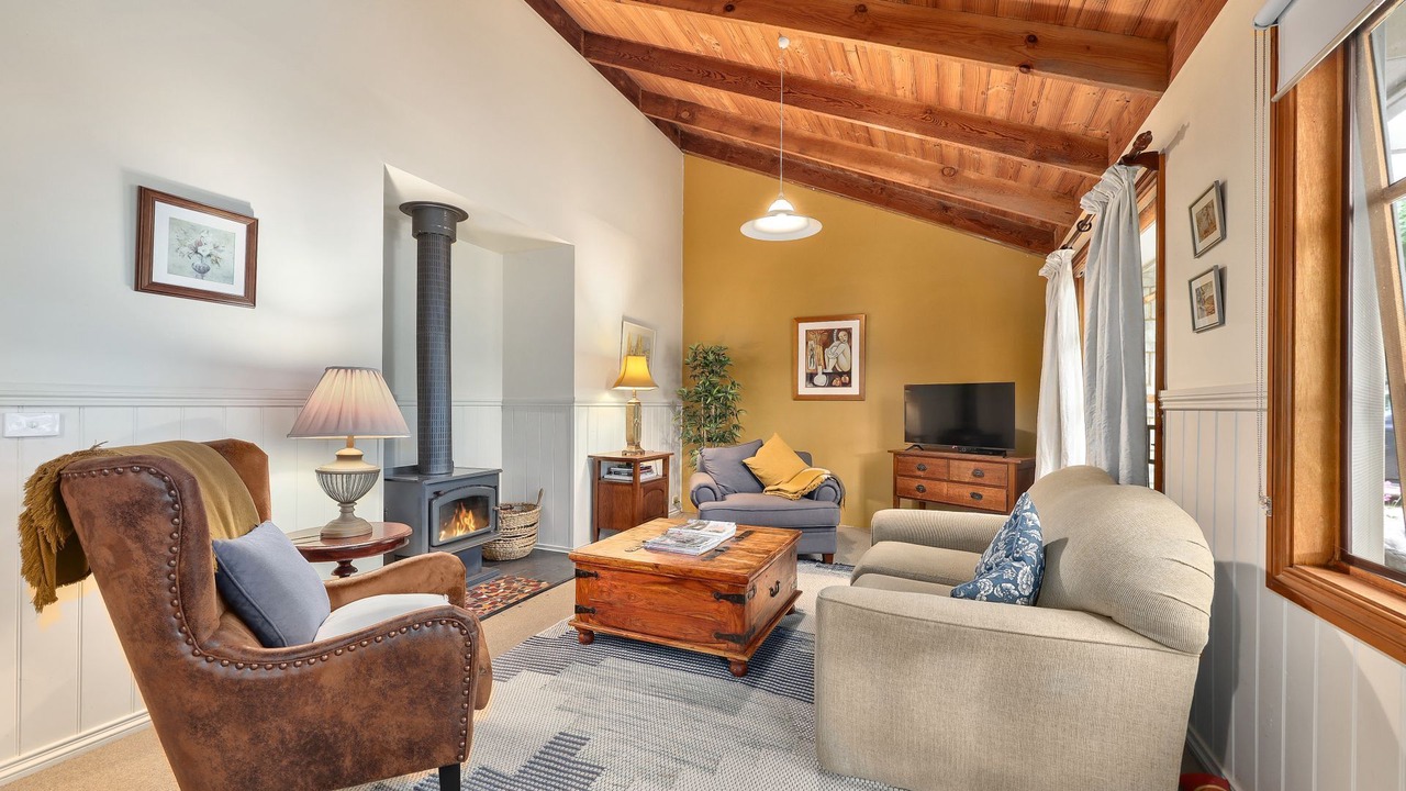 Photo of Livingroom in Jamieson