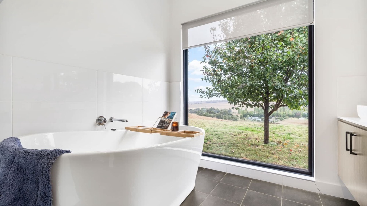 Photo of Bathroom in Windera