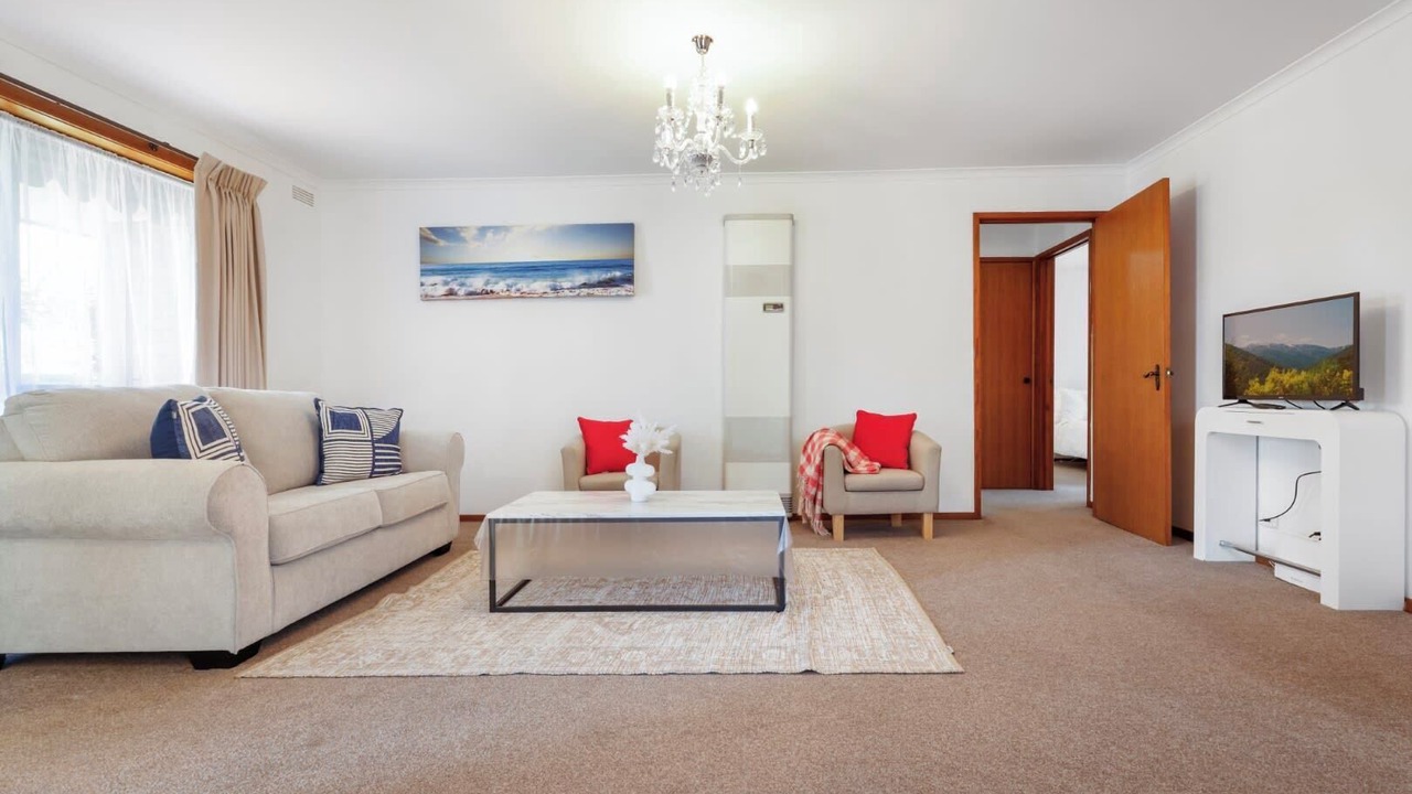 Photo of Livingroom in Golden Point