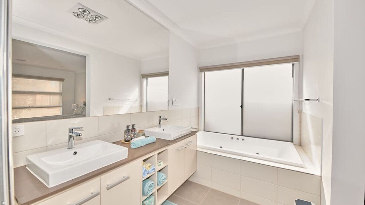 Photo of Bathroom in Torquay