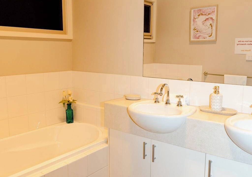 Photo of Bathroom in Port Campbell
