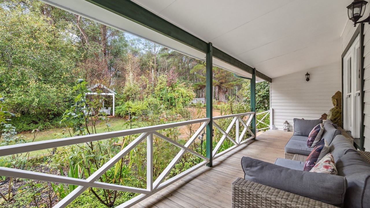 Photo of Patio Balcony in Pemberton