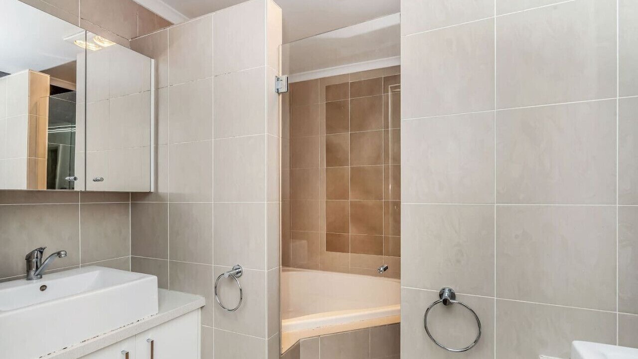 Photo of Bathroom in Chifley