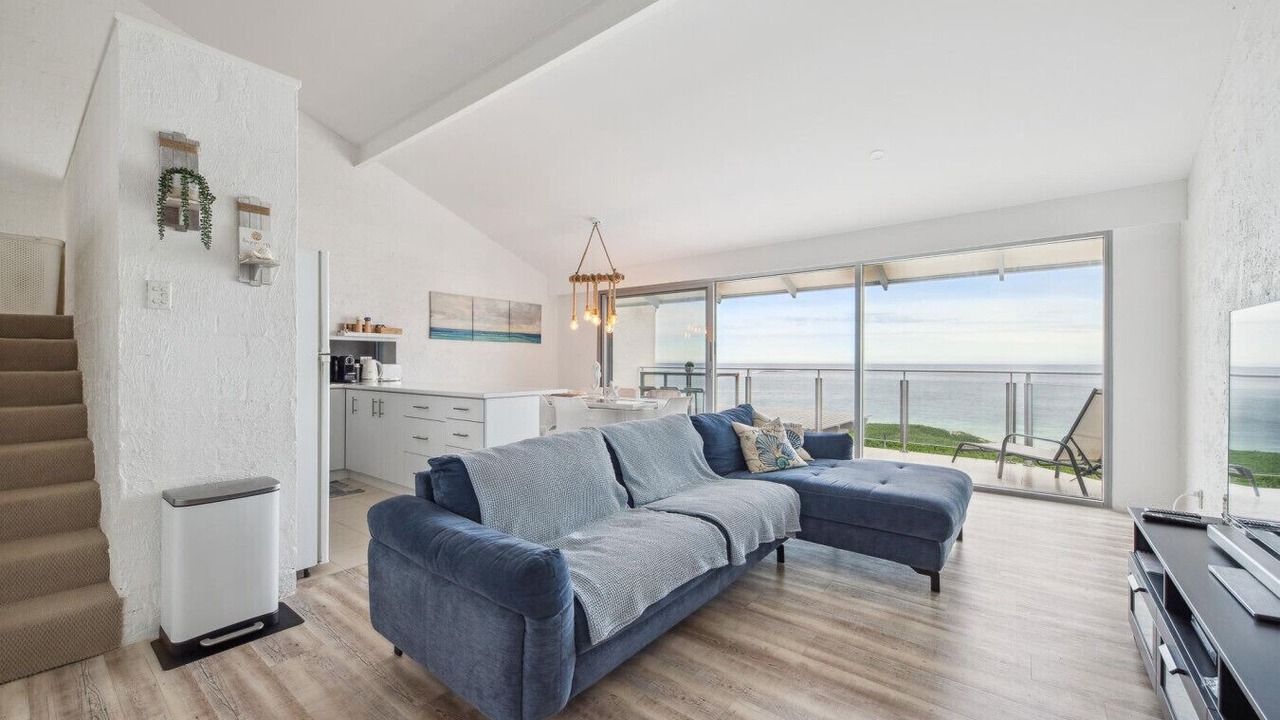 Photo of Livingroom in Ledge Point
