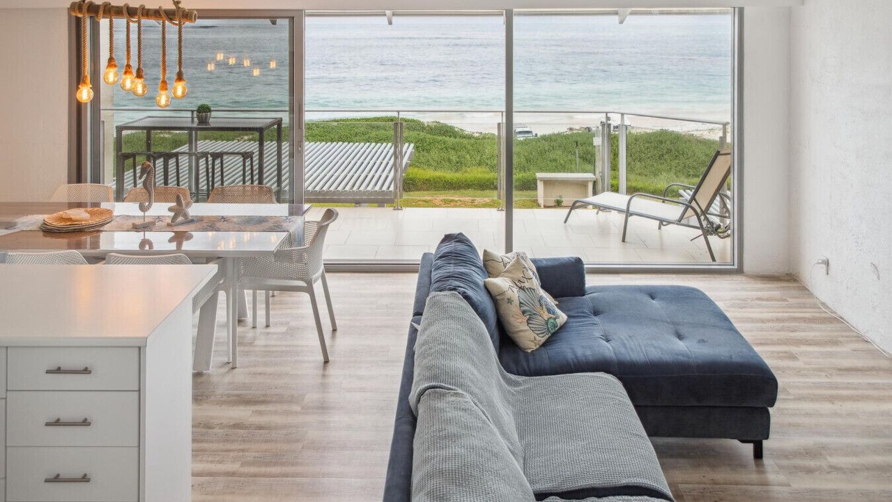 Photo of Livingroom in Ledge Point