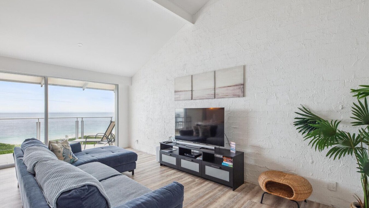 Photo of Livingroom in Ledge Point