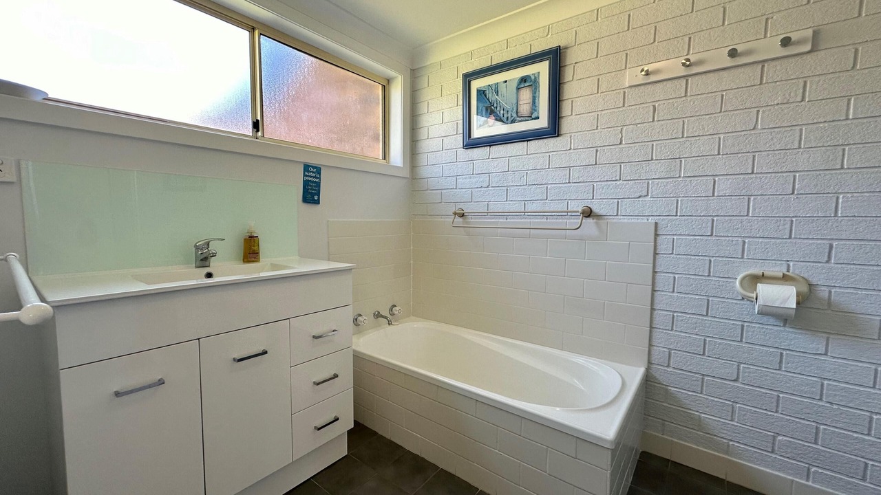Photo of Bathroom in Scotts Head