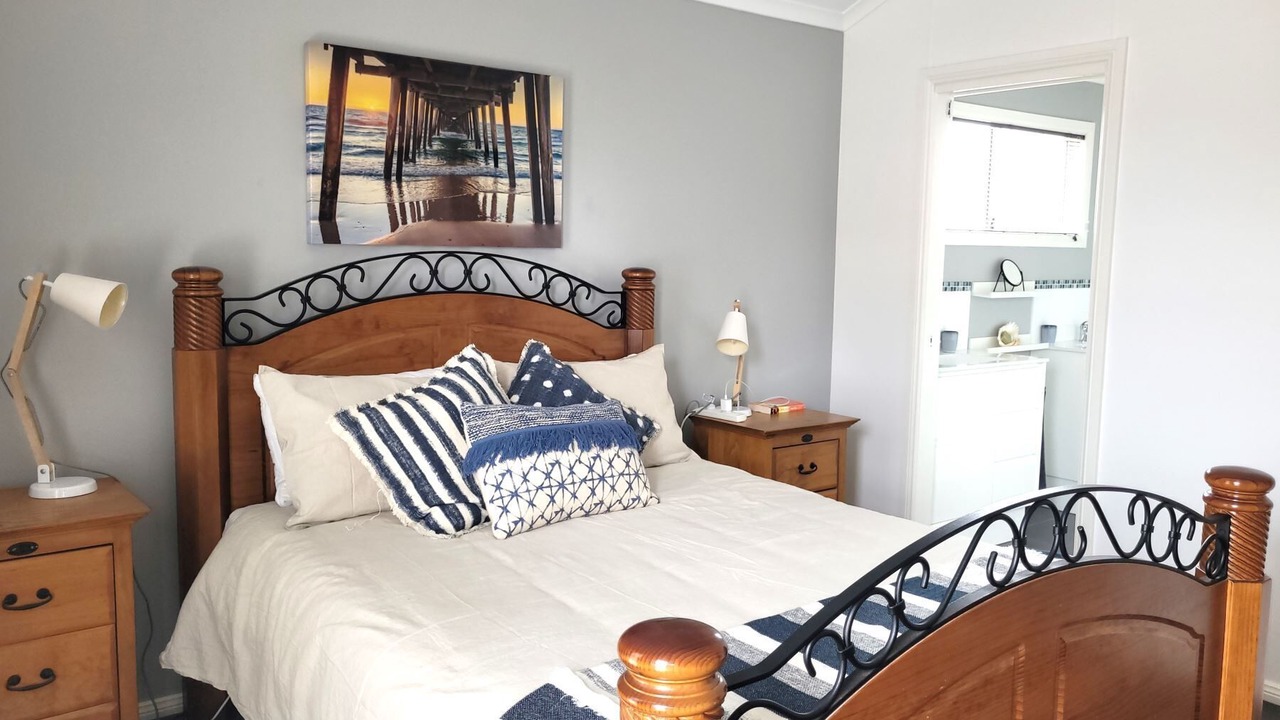 Photo of Bedroom in Moonta Bay