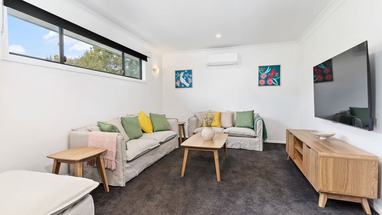 Photo of Livingroom in Orange