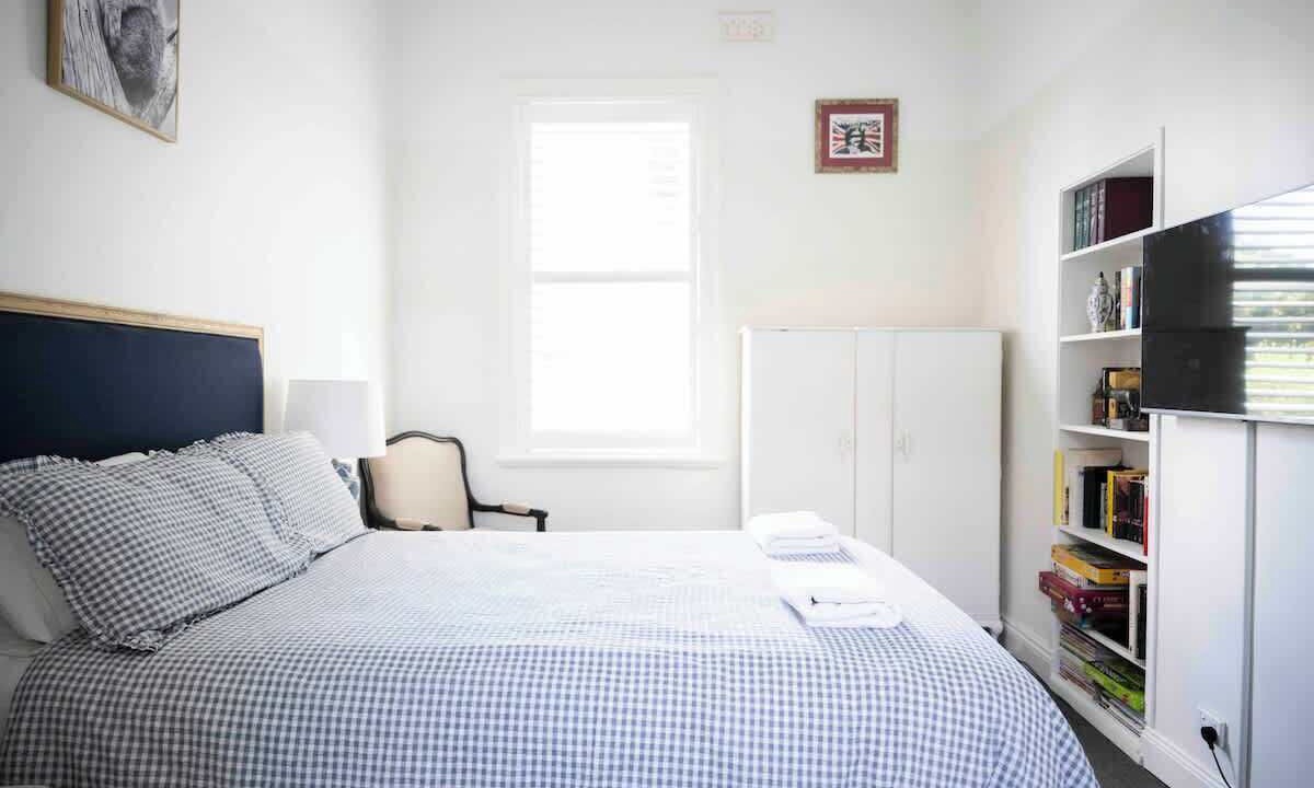 Photo of Bedroom in Bletchington