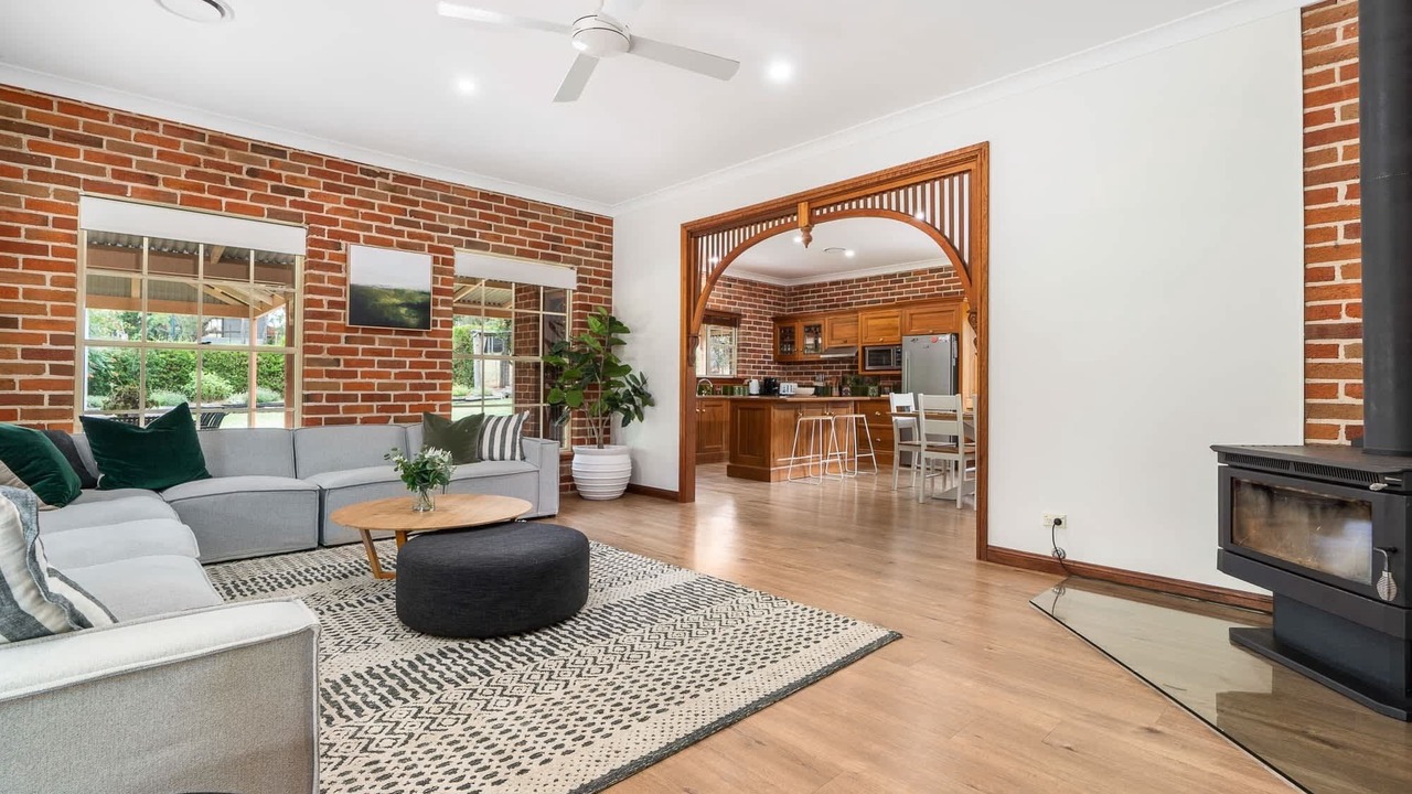 Photo of Livingroom in Laffing Waters
