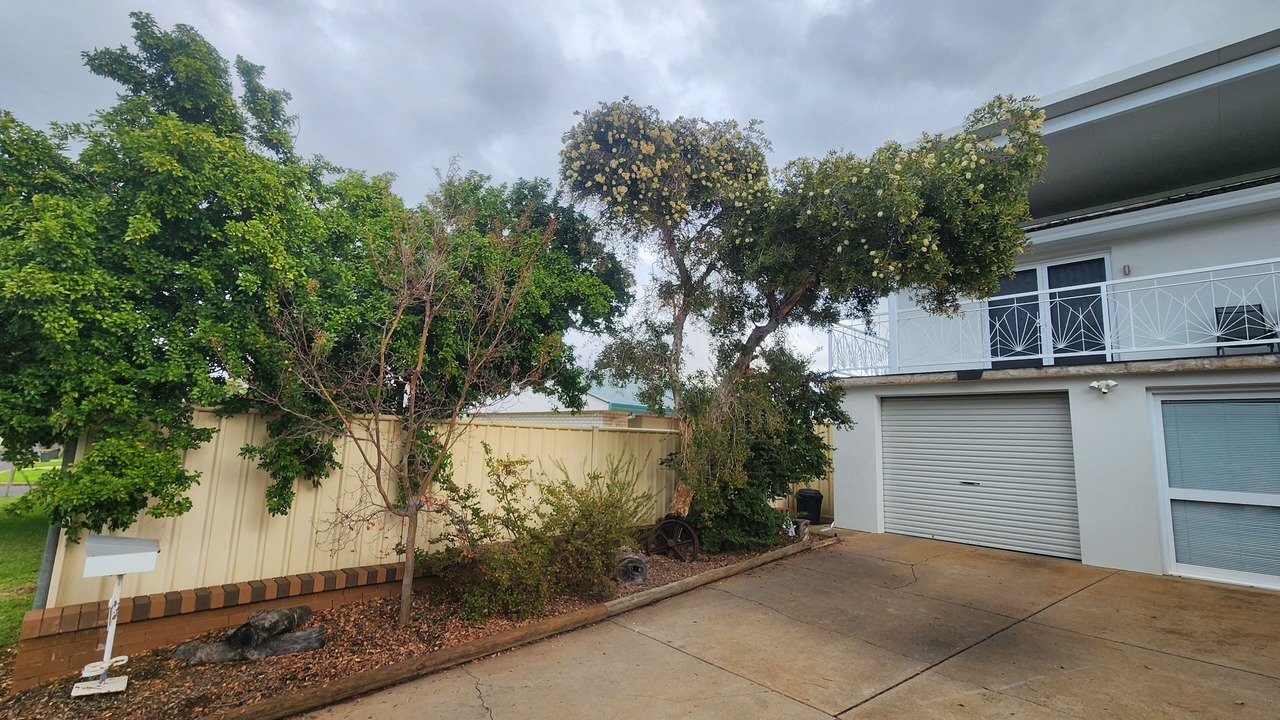 Photo of Outdoor in Griffith
