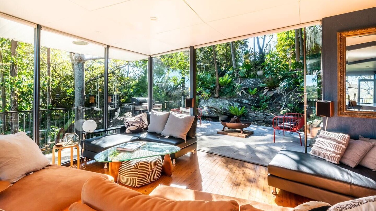 Photo of Livingroom in Whale Beach