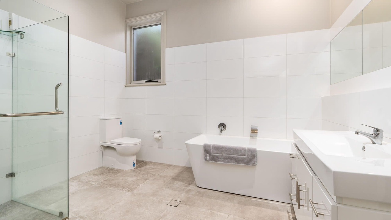 Photo of Bathroom in Orange East