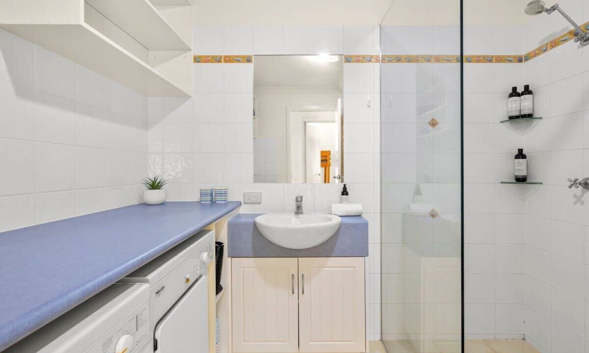 Photo of Bathroom in Torquay