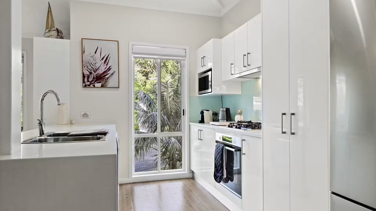 Photo of Kitchen in Macmasters Beach