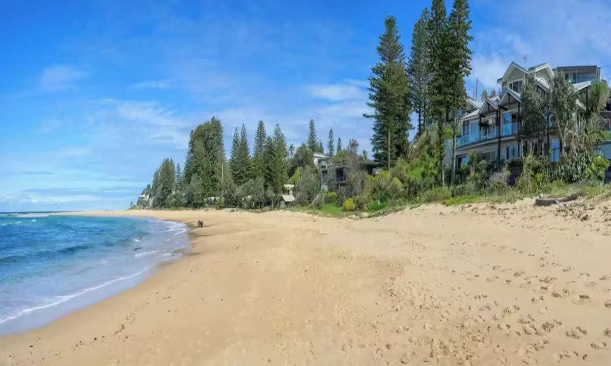 Photo of Others in Blue Bay