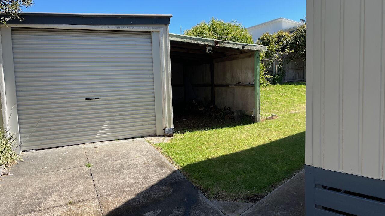 Photo of Outdoor in Indented Head