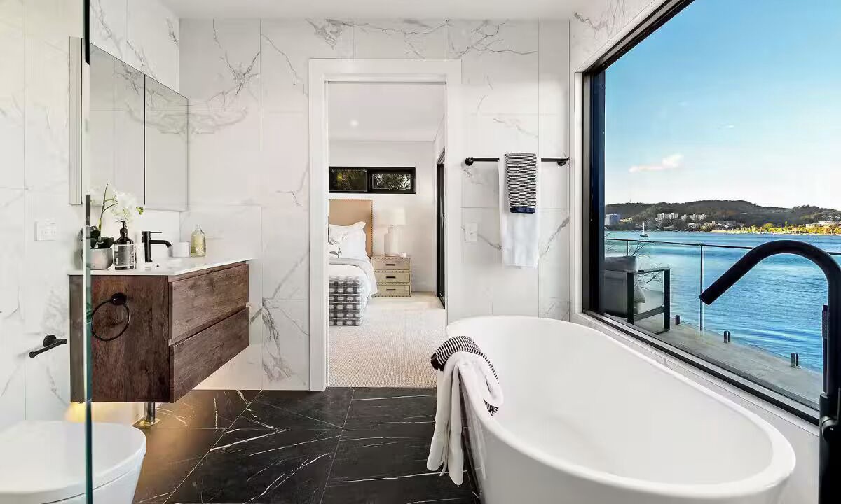 Photo of Bathroom in Point Clare