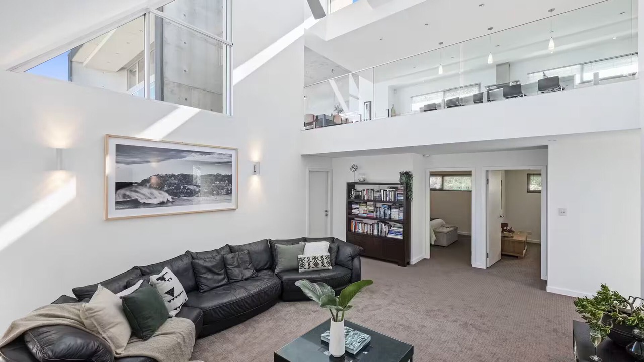 Photo of Livingroom in Forresters Beach