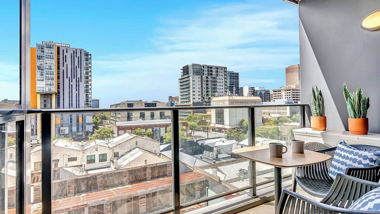 Photo of Patio Balcony in Adelaide Central Business District