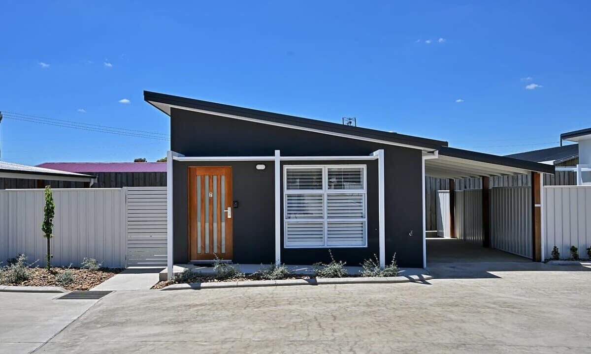 Photo of Outdoor in Orange
