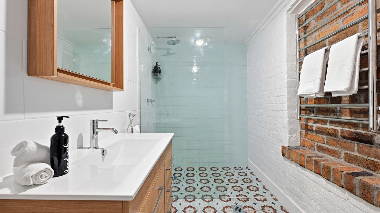 Photo of Bathroom in Orange East