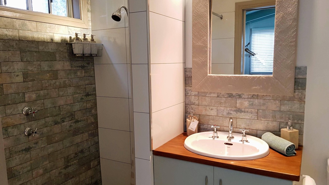Photo of Bathroom in Koorainghat