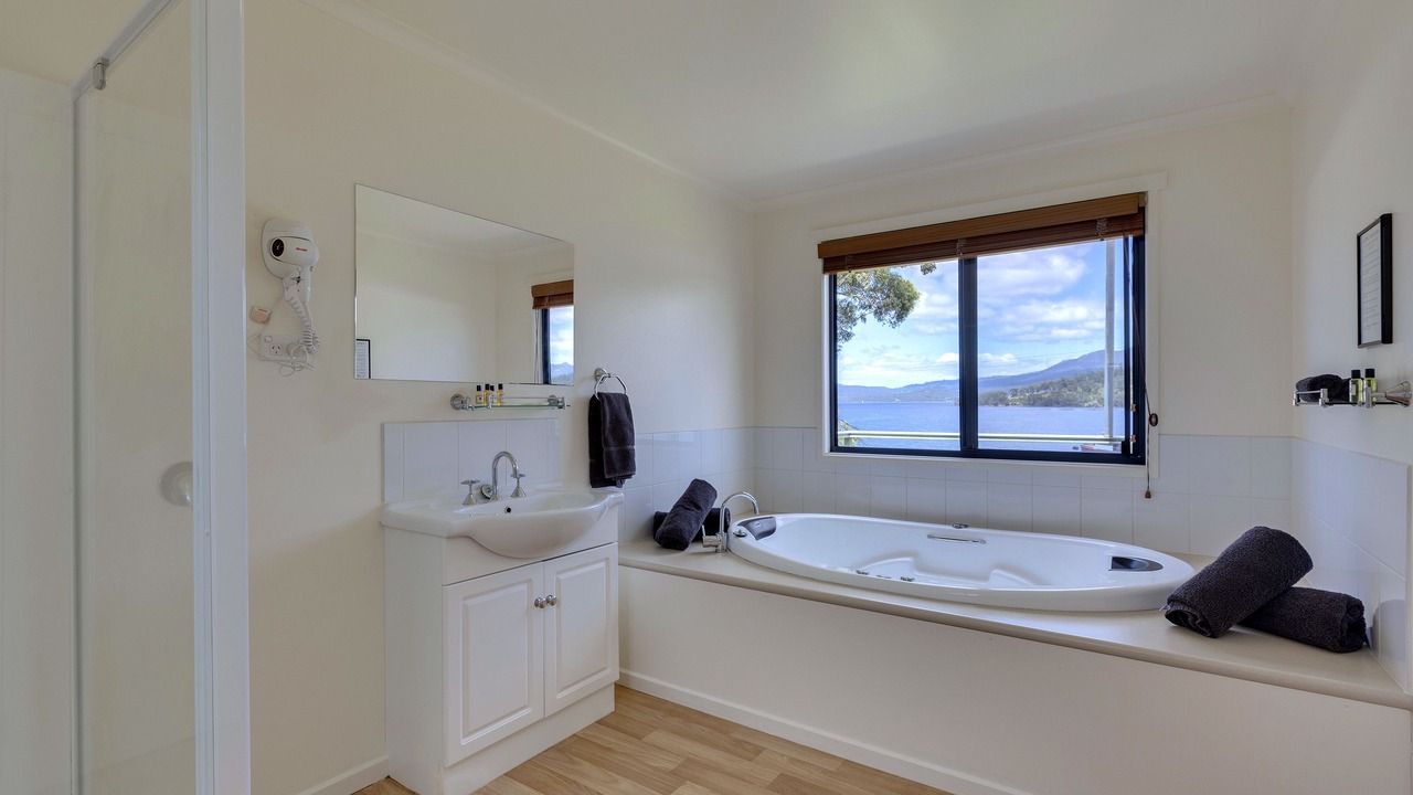 Photo of Bathroom in Port Huon