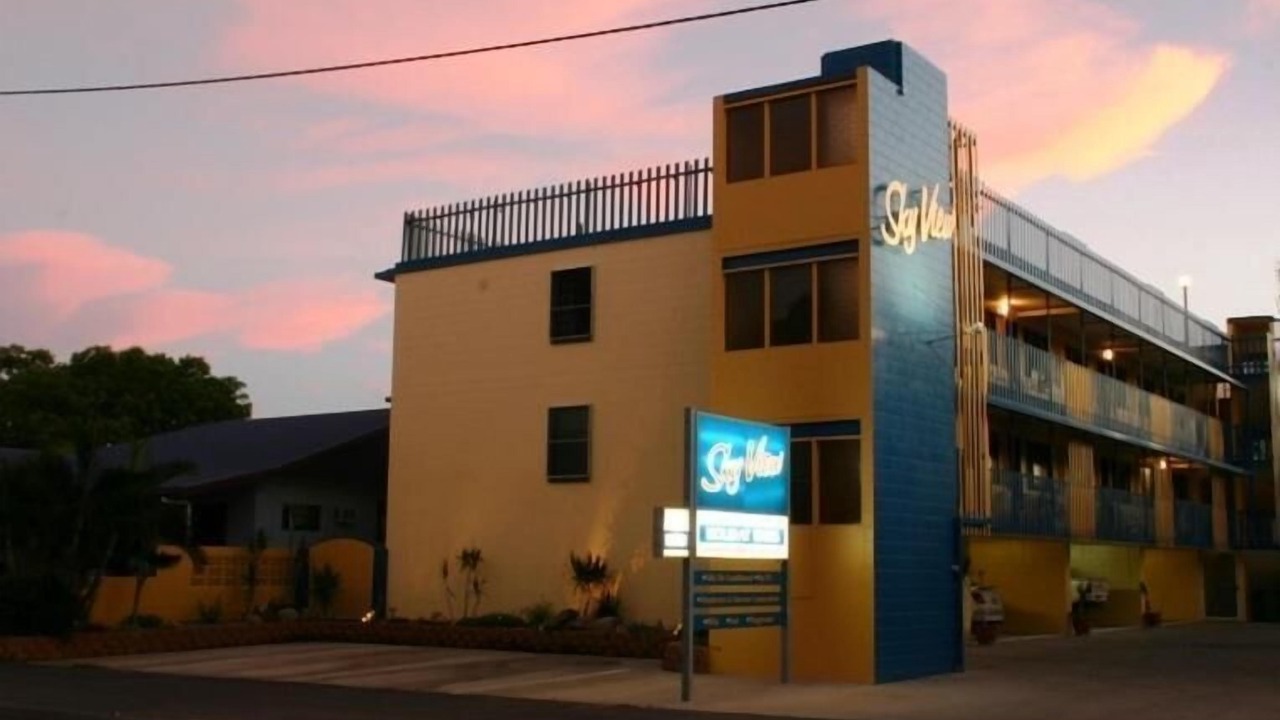Photo of Outdoor in Bowen