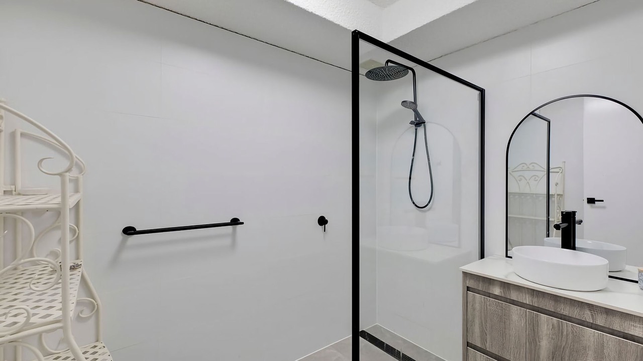 Photo of Bathroom in The Entrance North