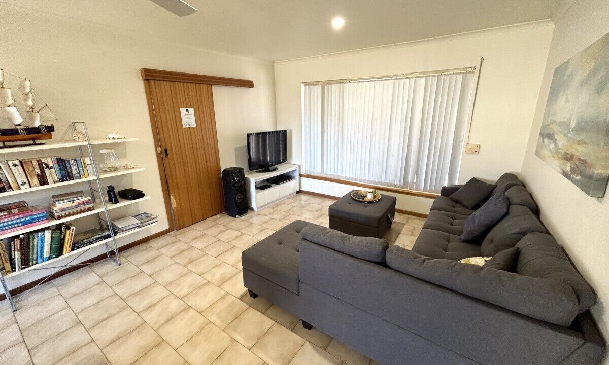 Photo of Livingroom in North Beach