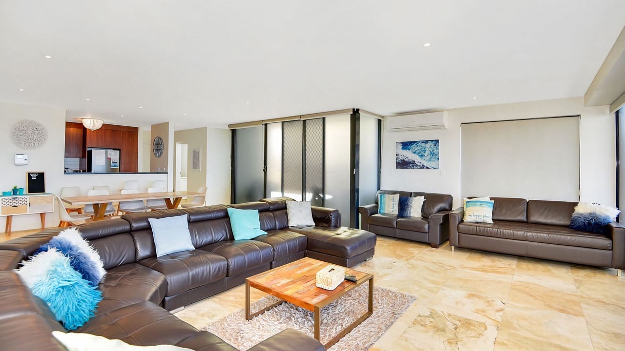 Photo of Livingroom in The Entrance North