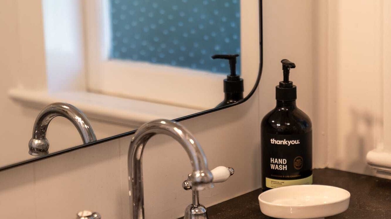 Photo of Bathroom in Orange East