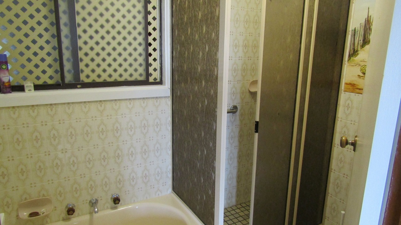 Photo of Bathroom in Minlacowie