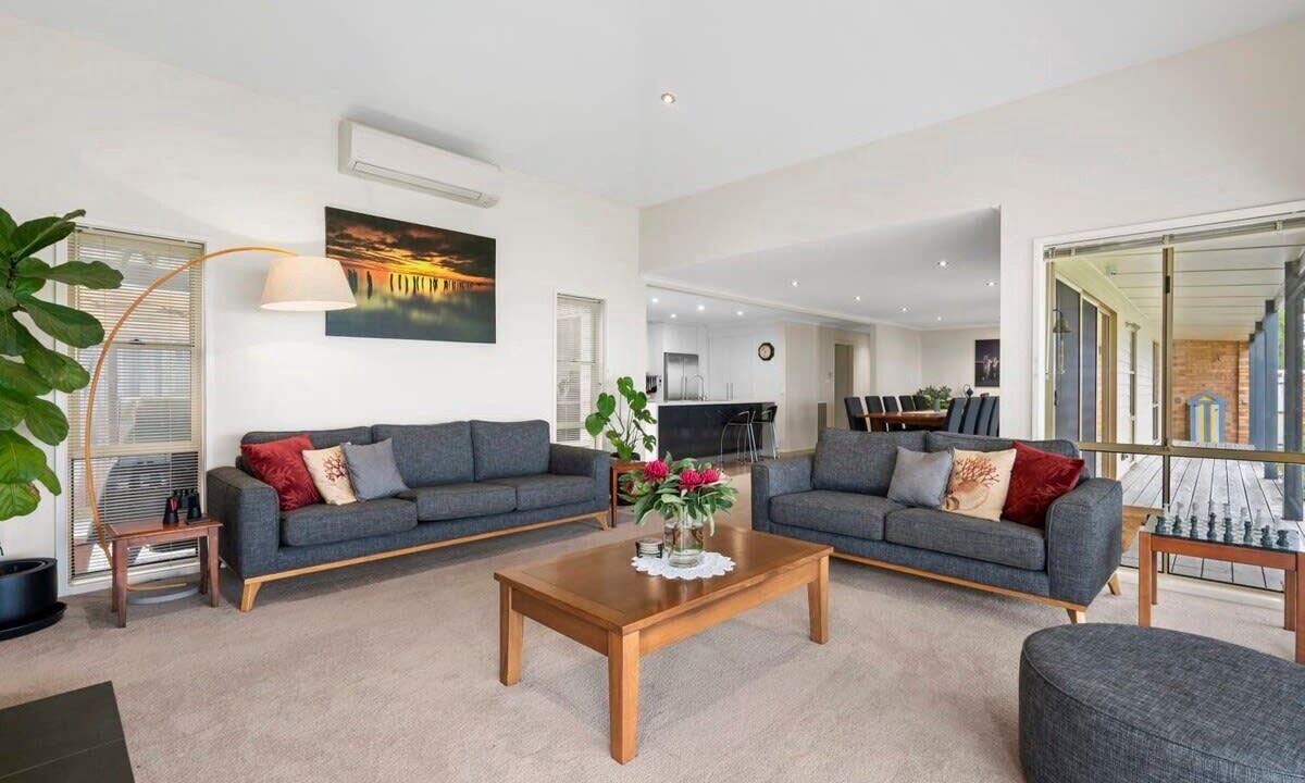Photo of Livingroom in Clifton Springs