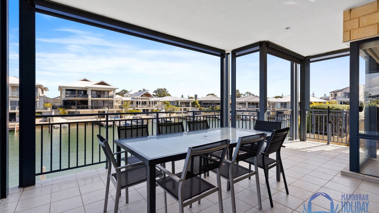 Photo of Patio Balcony in Halls Head