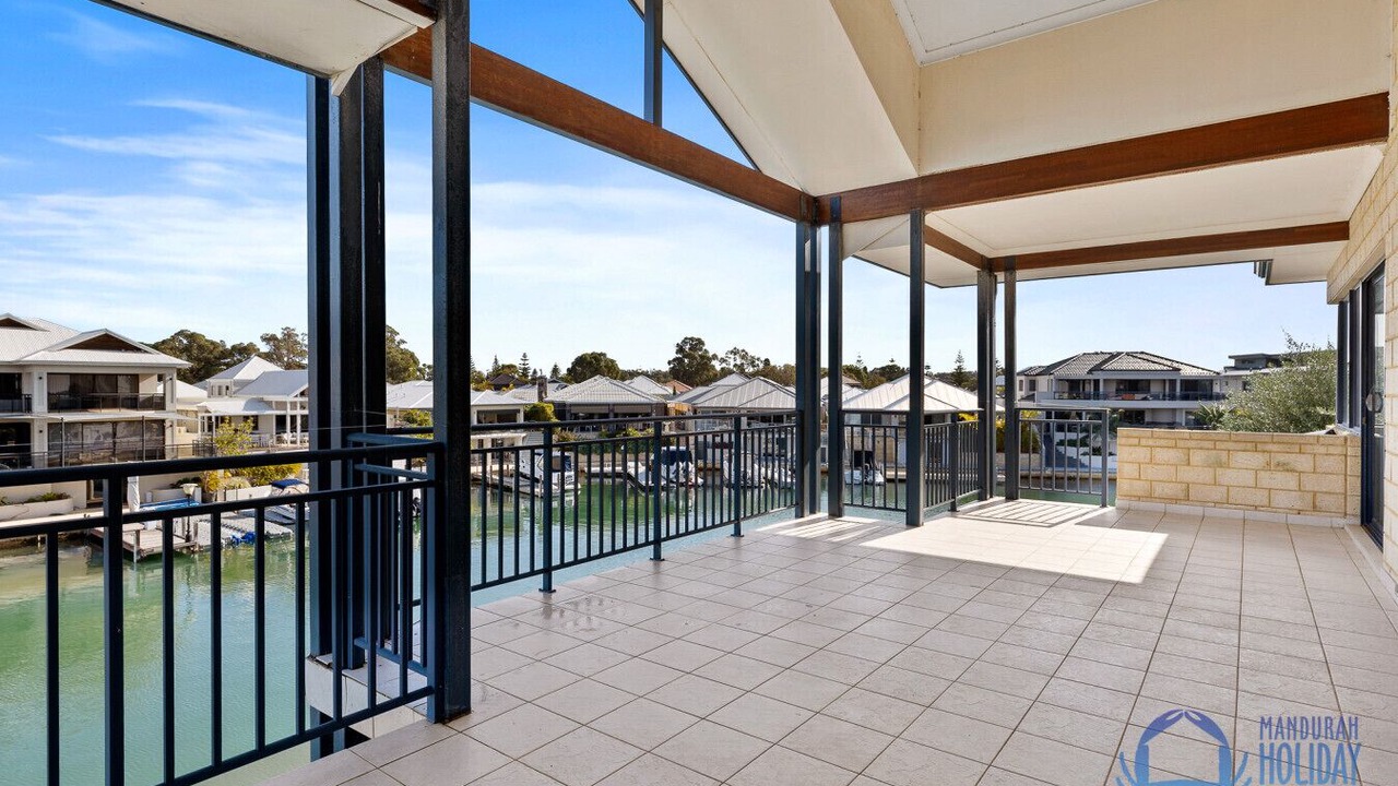 Photo of Patio Balcony in Halls Head
