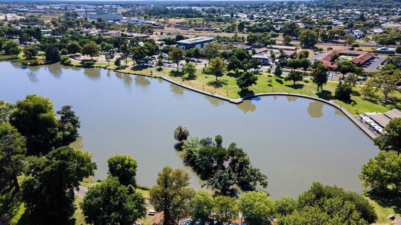 Photo of Others in Bendigo