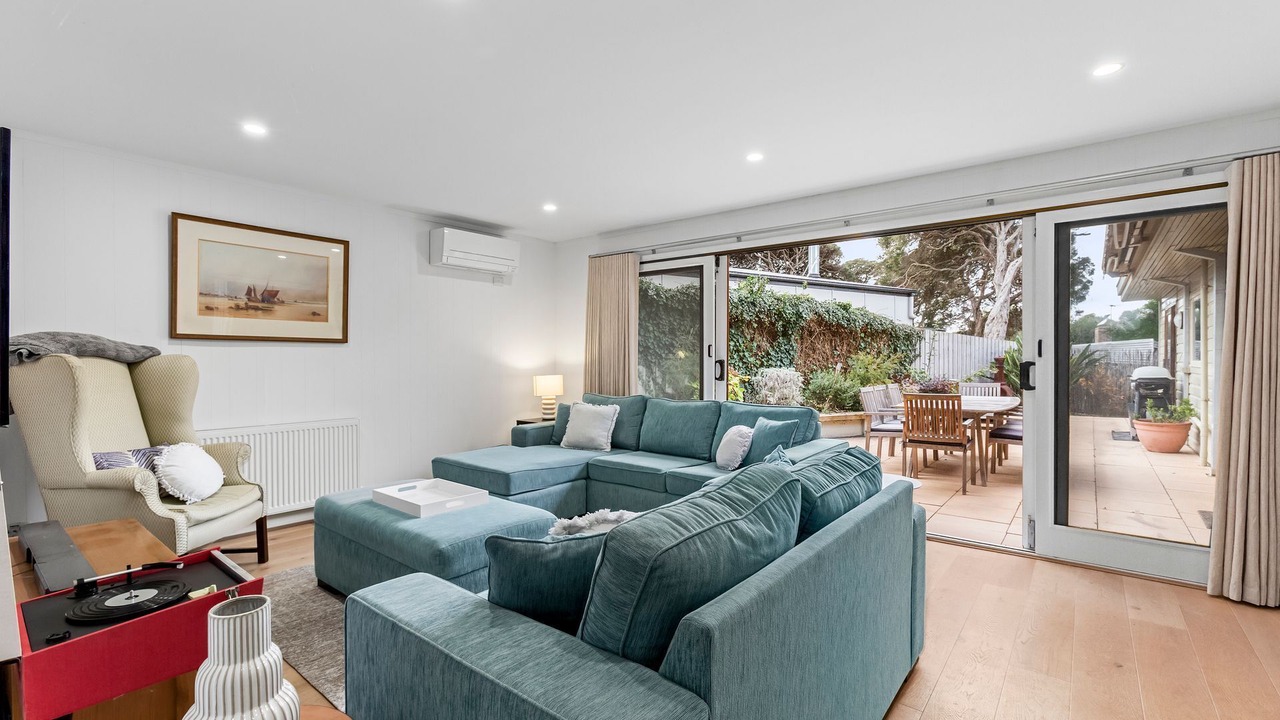 Photo of Livingroom in Point Lonsdale