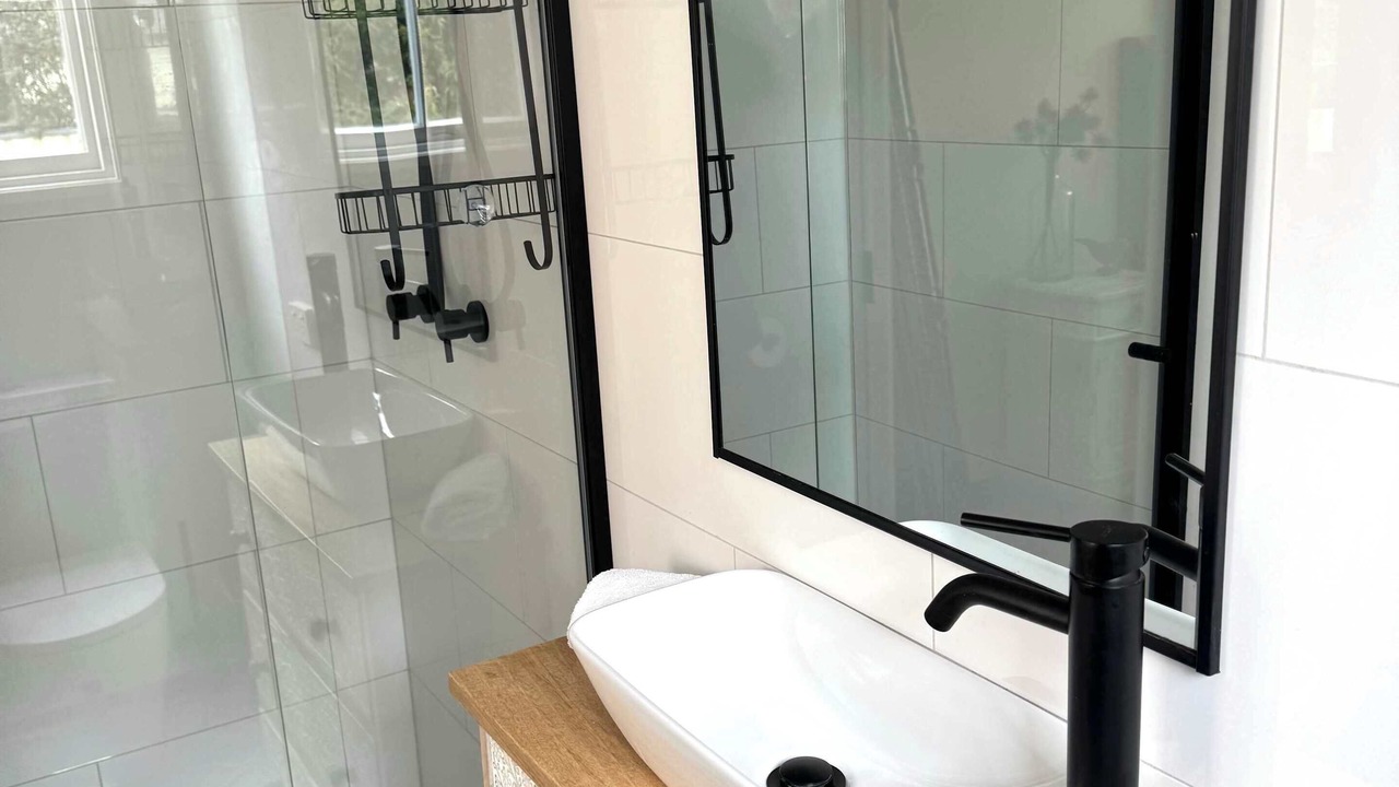 Photo of Bathroom in Orange East