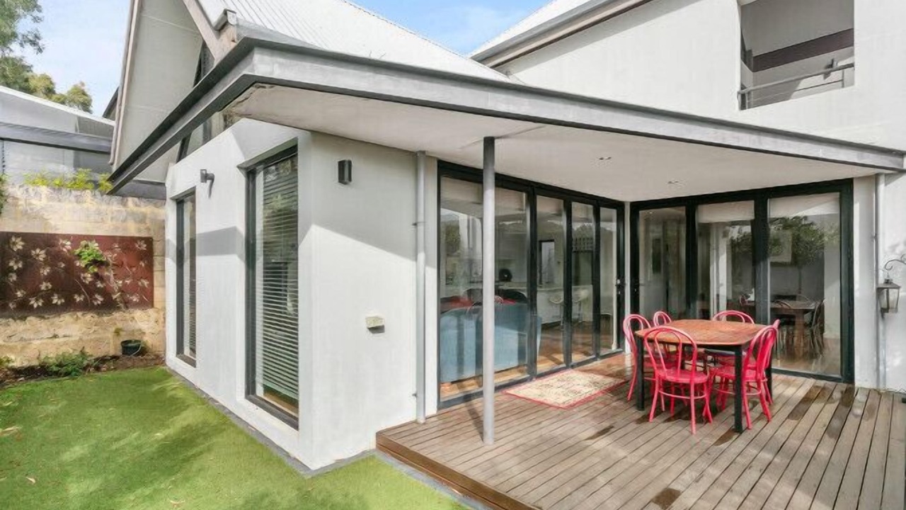 Photo of Outdoor in Mount Claremont