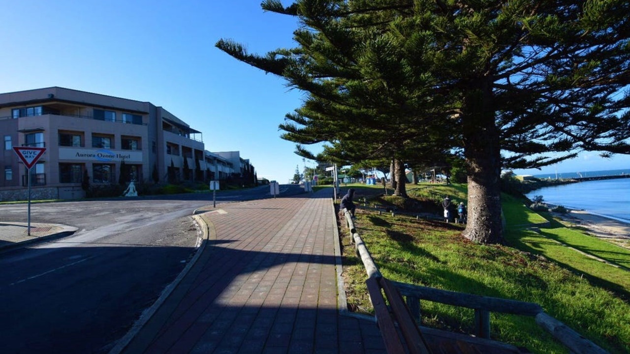 Photo of Others in Kingscote