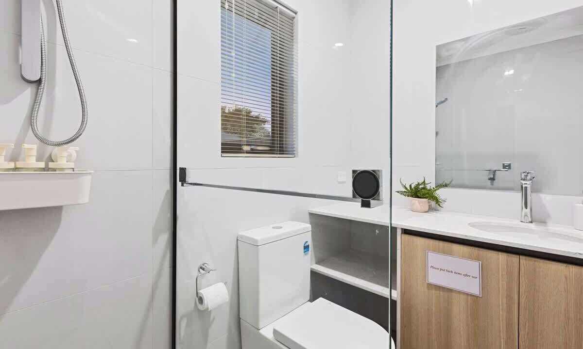 Photo of Bathroom in St James
