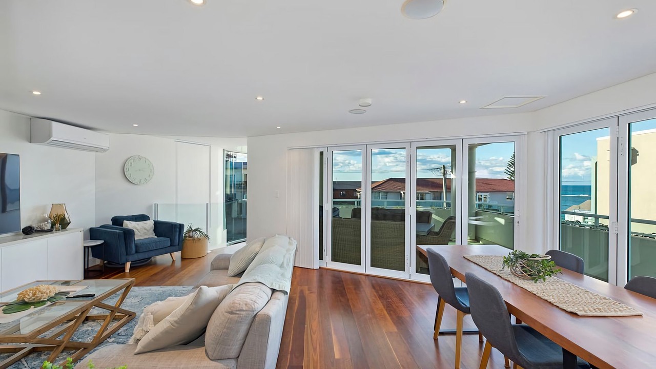 Photo of Livingroom in The Entrance
