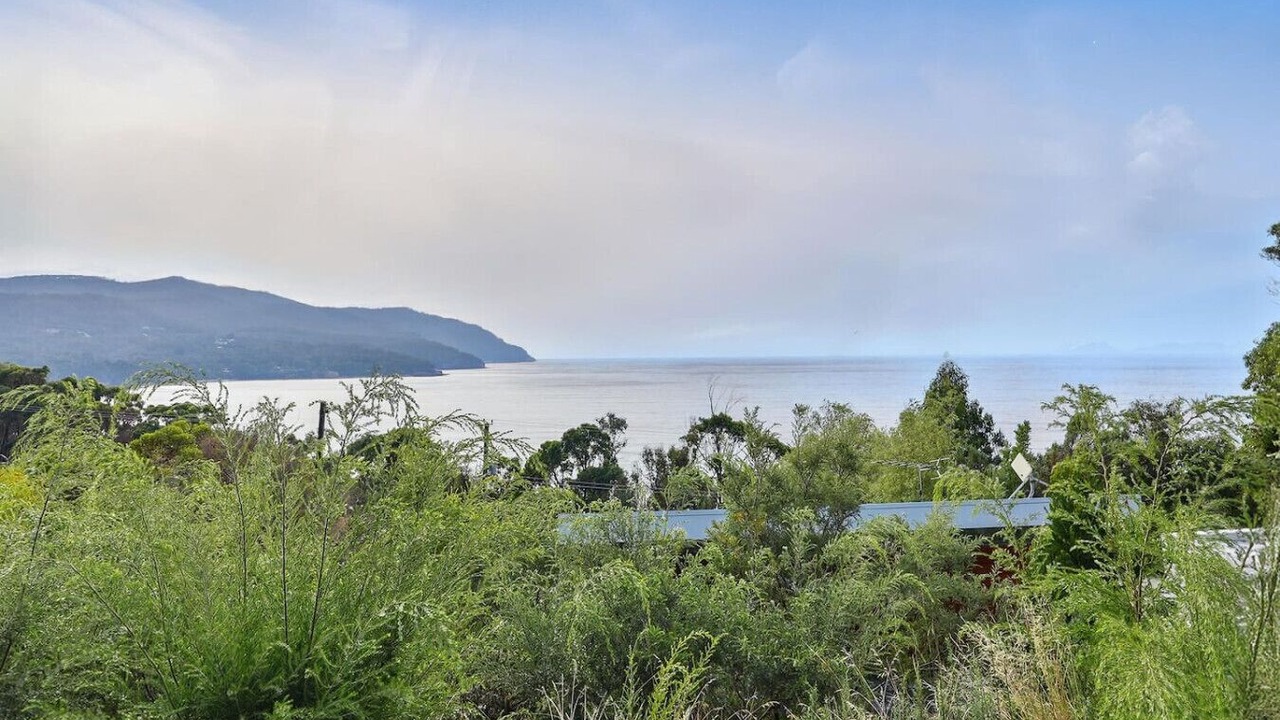 Photo of Others in Eaglehawk Neck